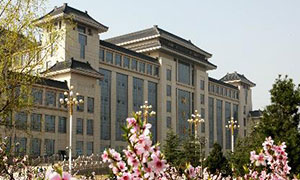 ɽ��ʦ����ѧ